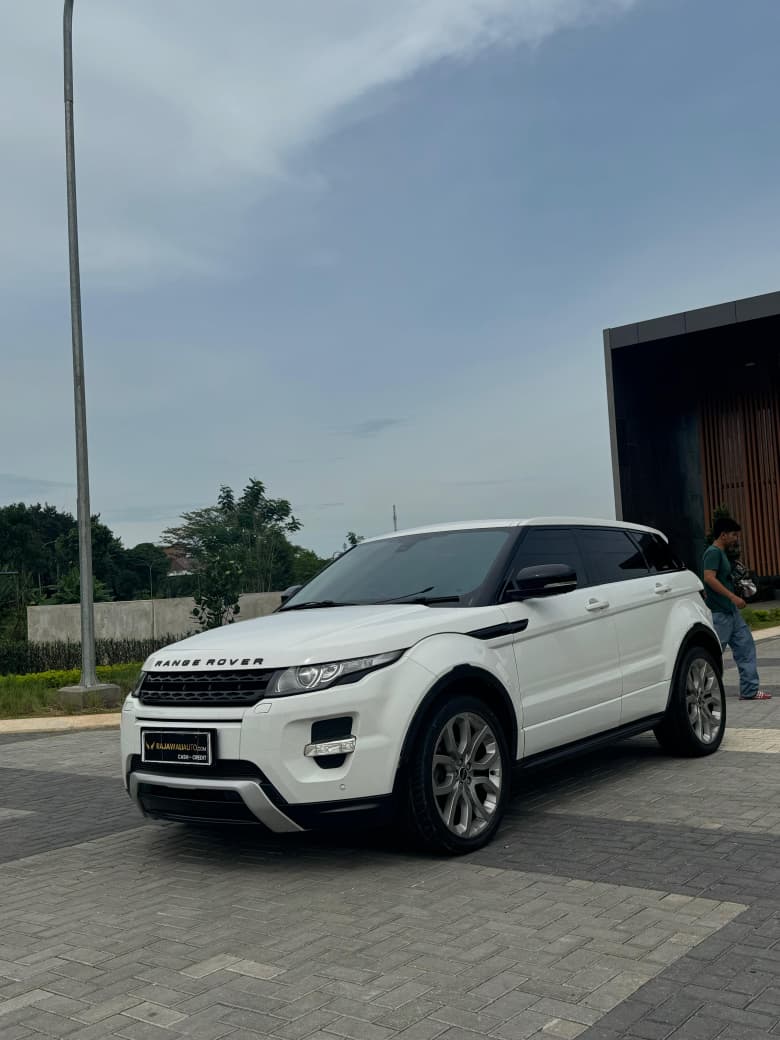 Gambar EVOQUE 2.0 DYNAMIC LUXURY AT